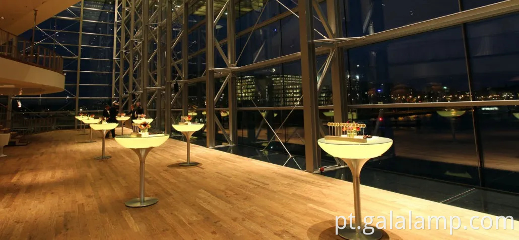 Contemporary LED Cube Seating para reuniões chiques ao ar livre